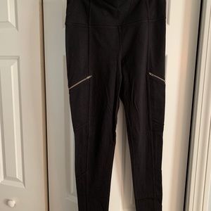 Athleta black leggings size small.